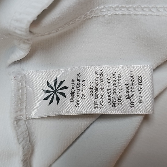 Athleta Golf Skirt W/ Attached Shorts Sz MED white - Picture 9 of 10